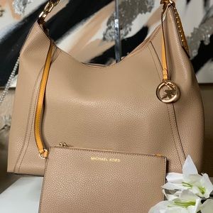 Michael Kors Large Leather Shoulder Bag - Taupe/Marigold